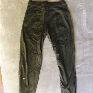 Lululemon Ready to Rulu Jogger Crop